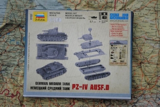 Zvezda 6151 German Panzer IV Ausf.D Medium Tank